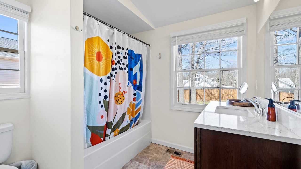 Photo of Bathroom in Oakley