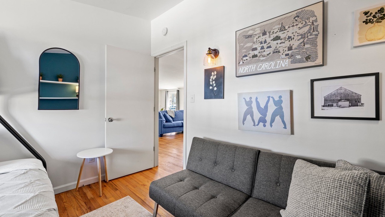 Photo of Livingroom in Oakley