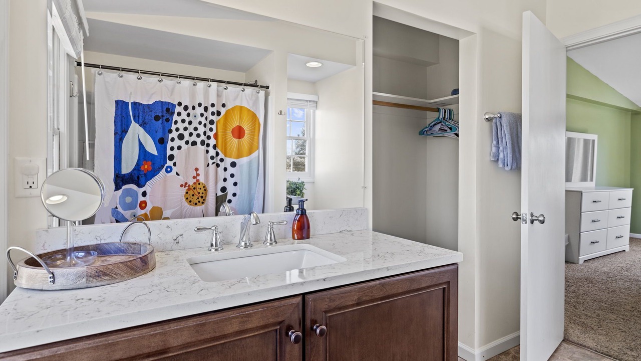 Photo of Bathroom in Oakley