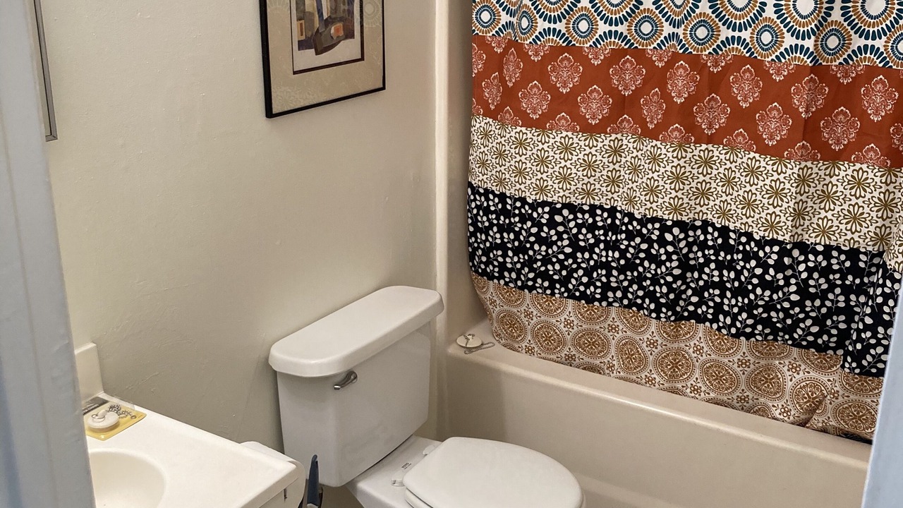 Photo of Bathroom in East Ocean View