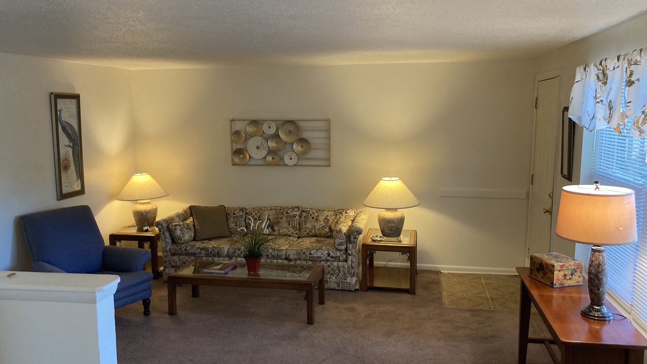 Photo of Livingroom in East Ocean View