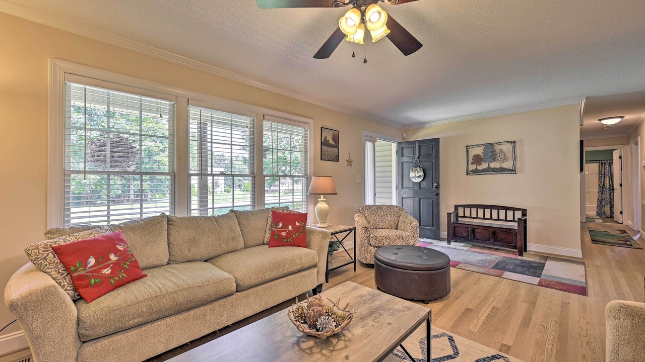 Photo of Livingroom in Browns Summit