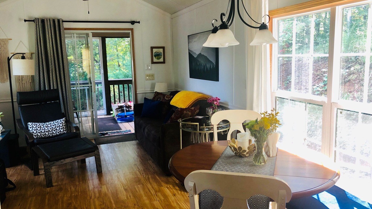 Photo of Livingroom in Lake Lure