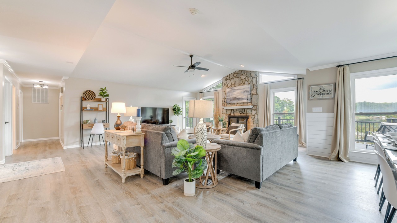 Photo of Livingroom in Sherrills Ford