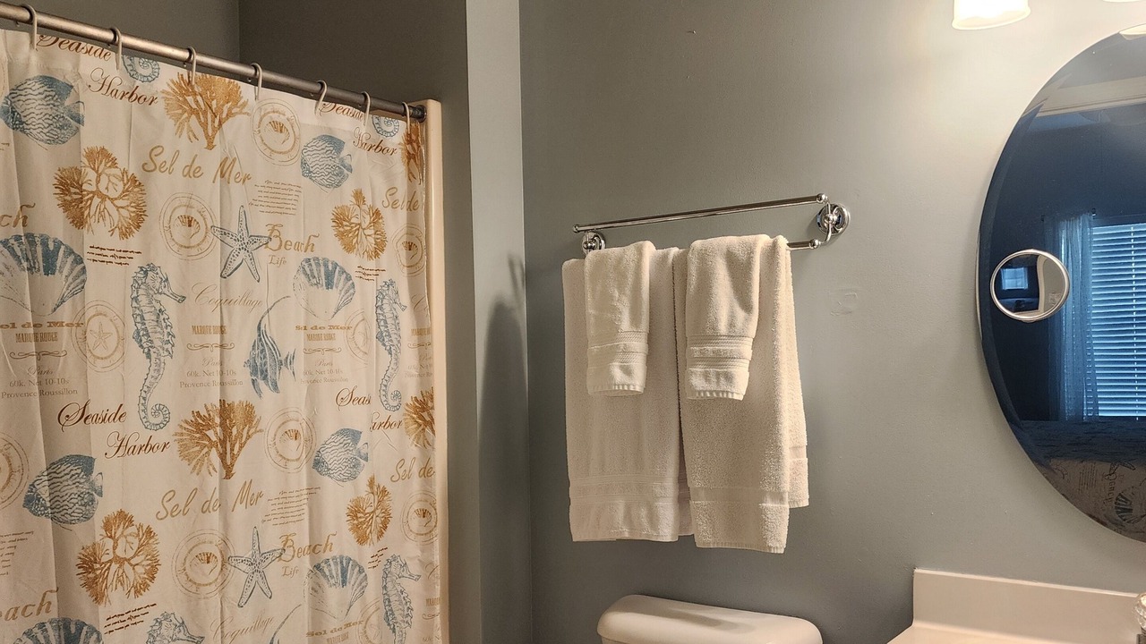Photo of Bathroom in Sea Trail