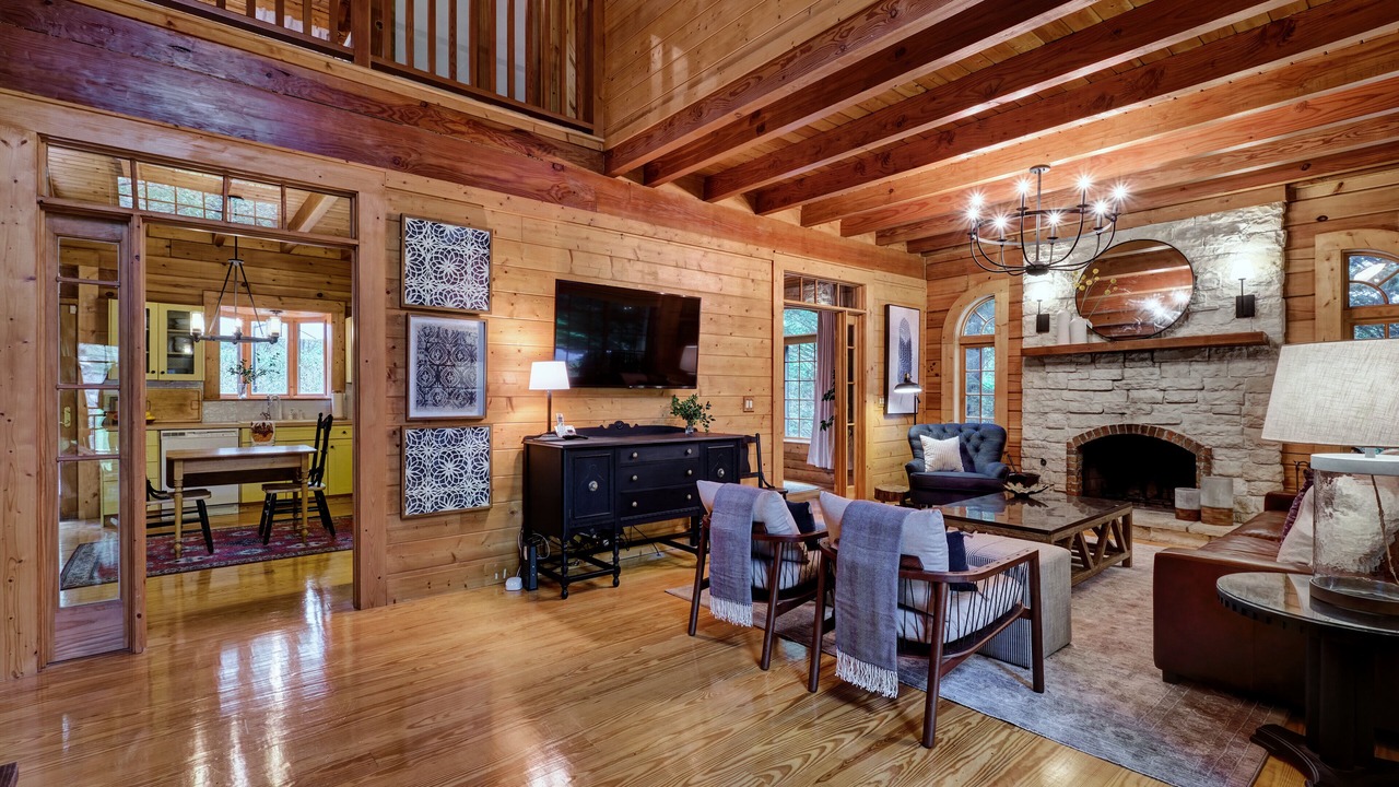 Photo of Livingroom in Sapphire