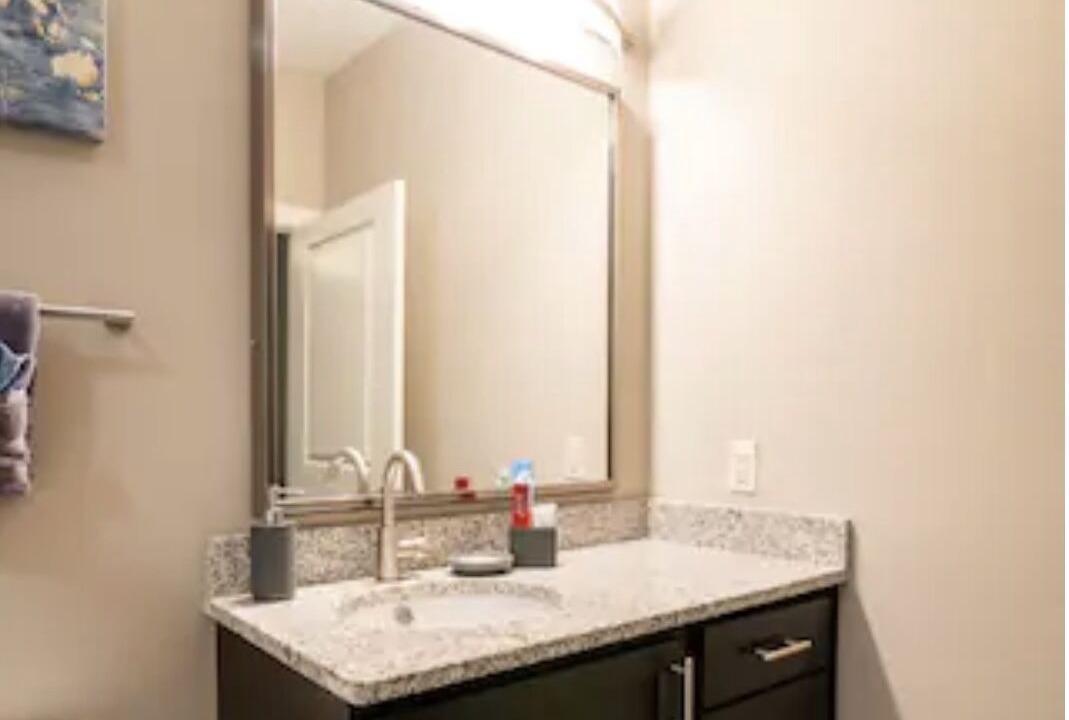 Photo of Bathroom in Barclay Downs
