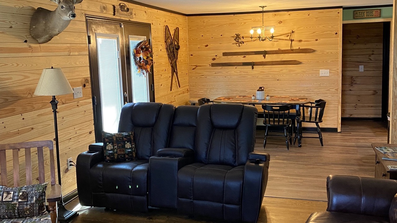 Photo of Livingroom in Millers Creek