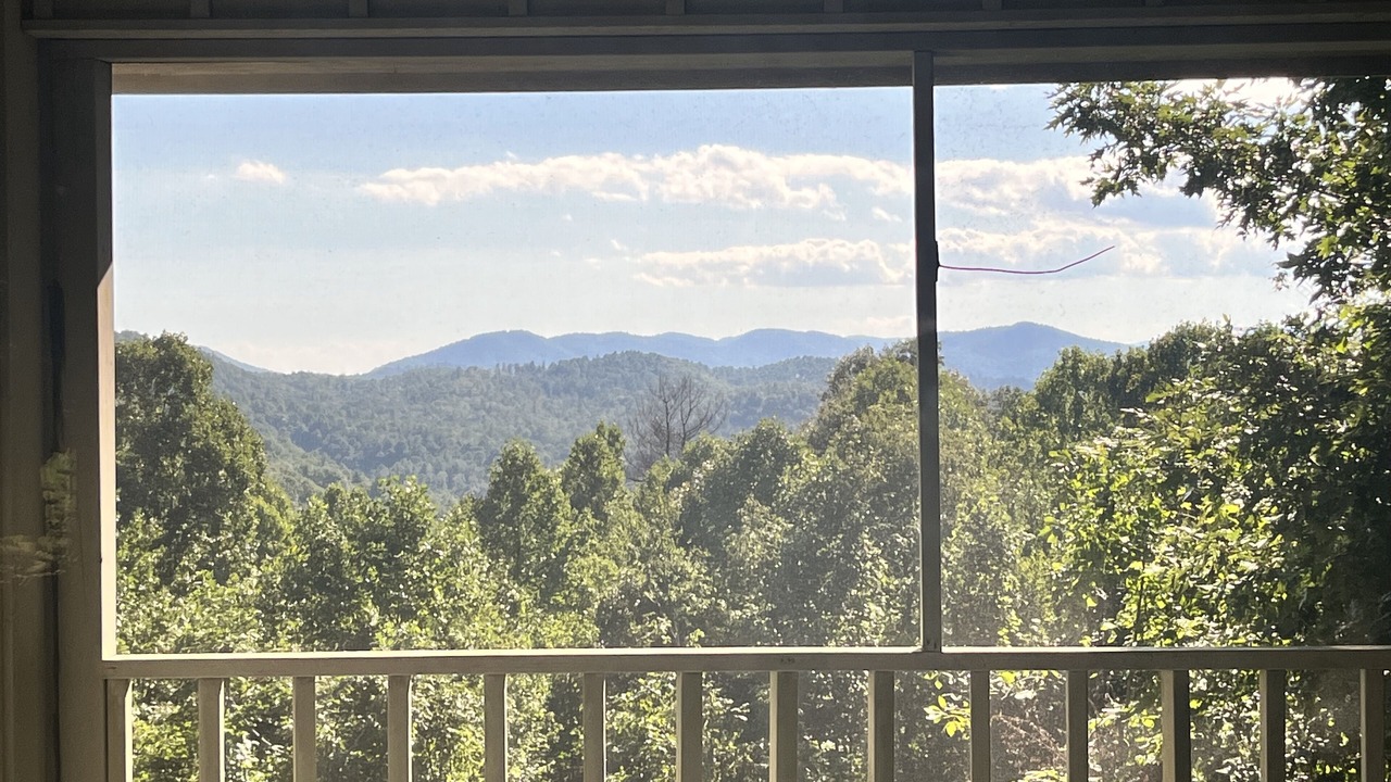 Photo of Patio Balcony in Saluda