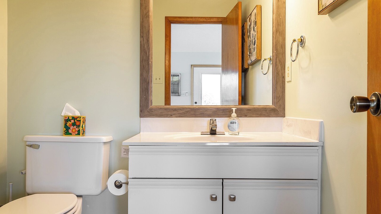 Photo of Bathroom in Pine Knoll Shores