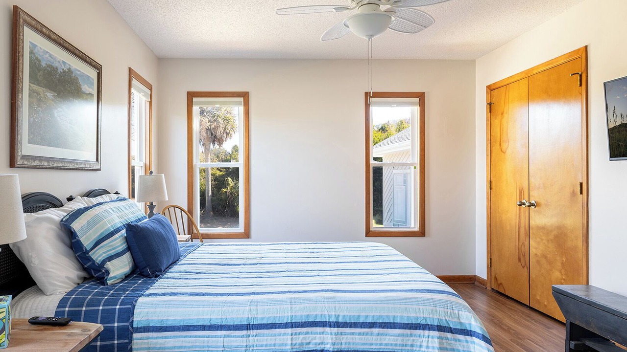 Photo of Others in Pine Knoll Shores