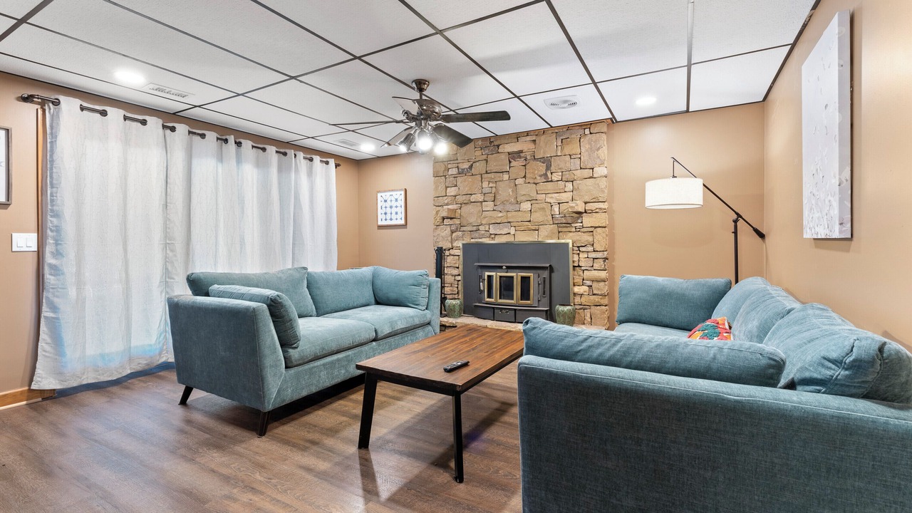 Photo of Livingroom in Candler