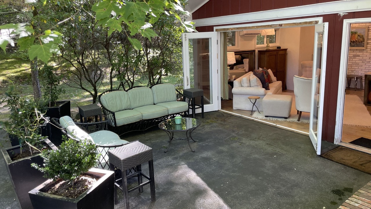 Photo of Patio Balcony in Highlands Hills