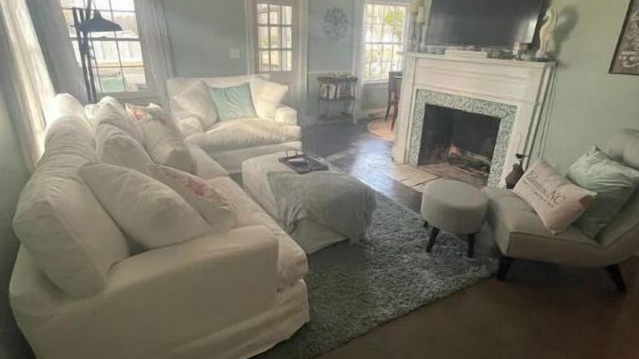 Photo of Livingroom in Edenton