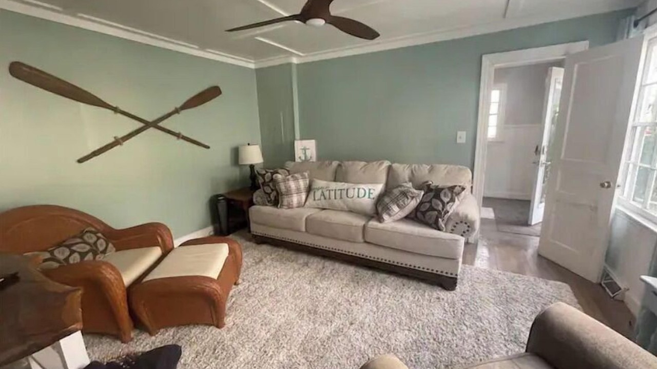 Photo of Livingroom in Edenton