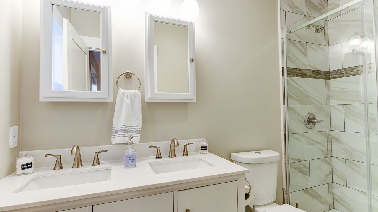 Photo of Bathroom in Weaverville