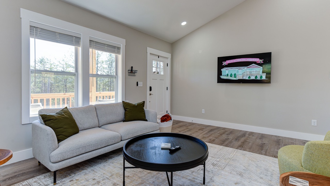 Photo of Livingroom in Weaverville