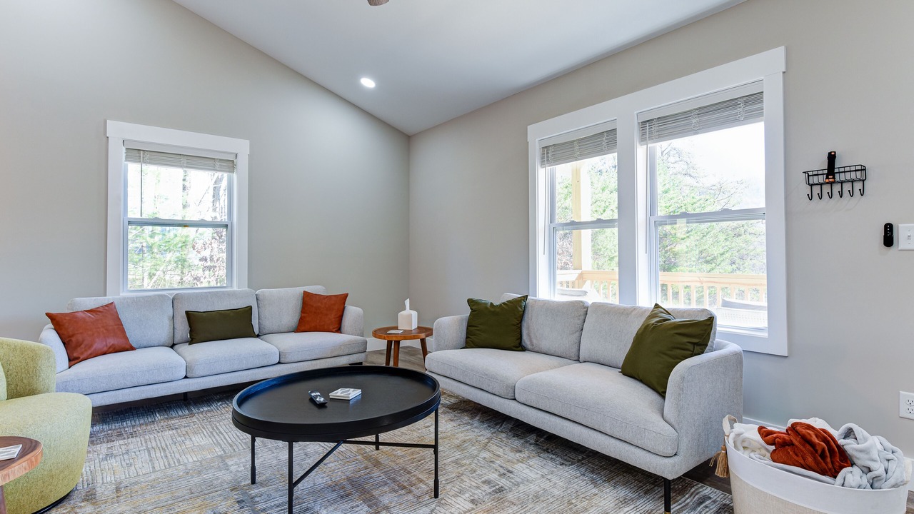 Photo of Livingroom in Weaverville