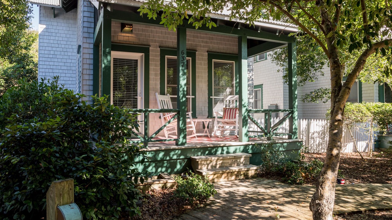 Photo of Patio Balcony in Cape Fear Station