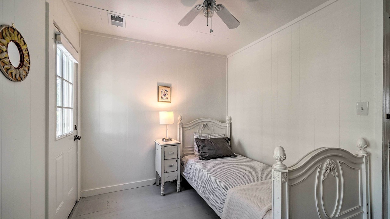 Photo of Bedroom in Wilmington Beach