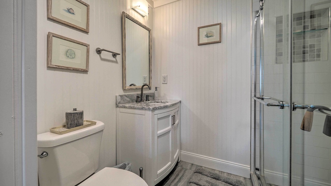 Photo of Bathroom in Wilmington Beach