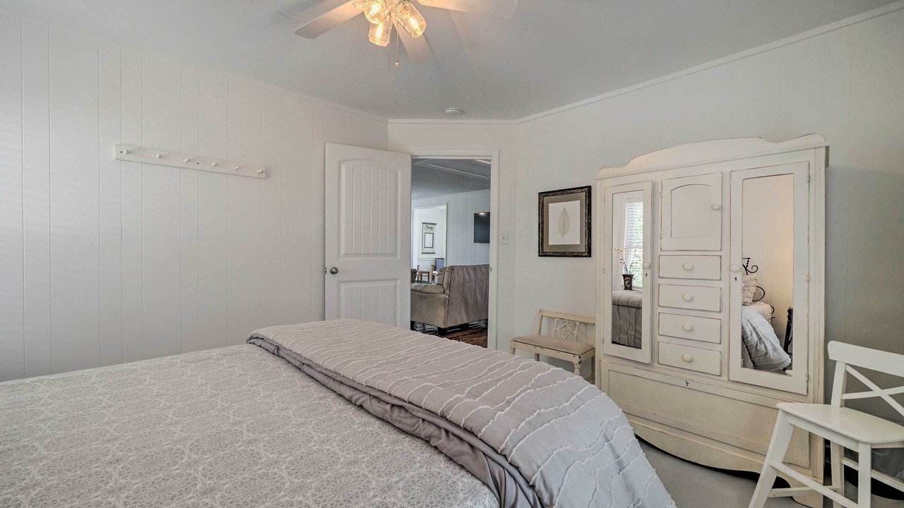 Photo of Bedroom in Wilmington Beach