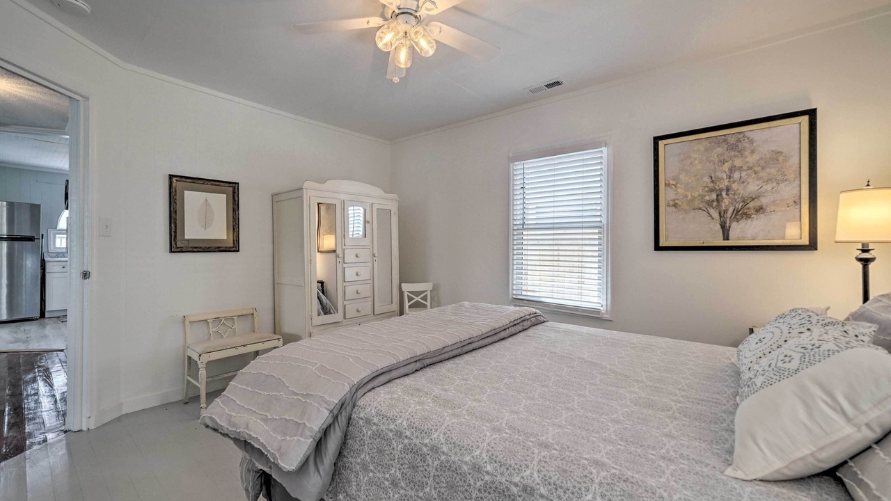 Photo of Bedroom in Wilmington Beach