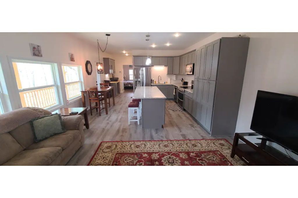 Photo of Livingroom in Franklinton