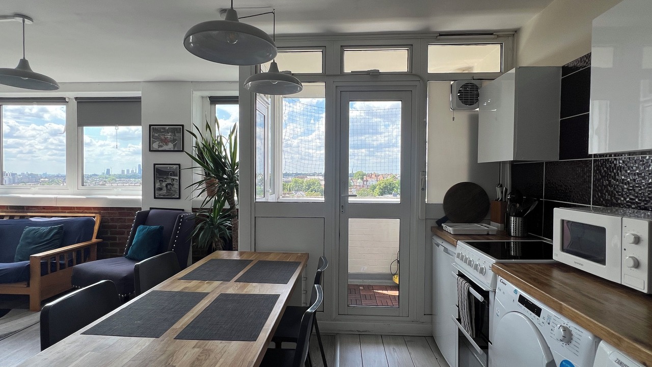 Photo of Kitchen in South Hampstead