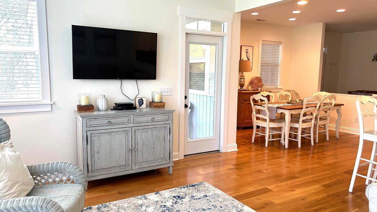 Photo of Livingroom in Sabal Palm Cottages