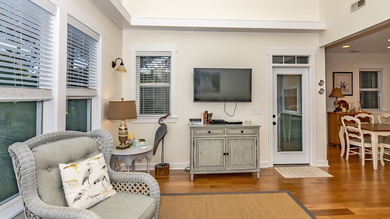 Photo of Livingroom in Sabal Palm Cottages