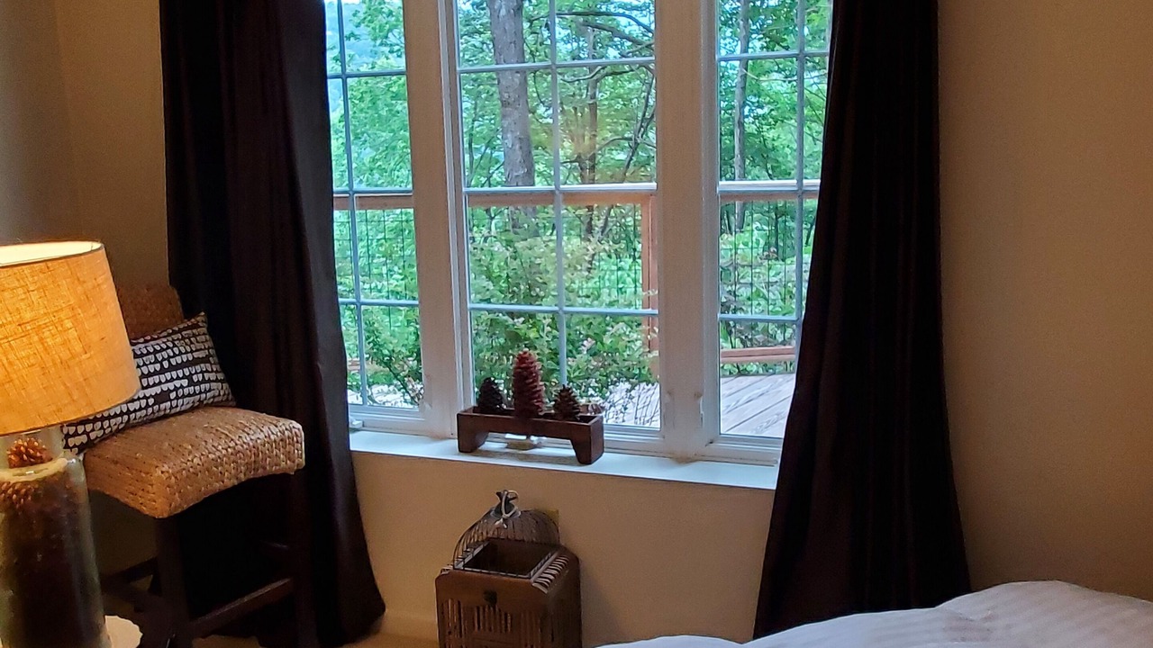 Photo of Bedroom in Laurel Ridge