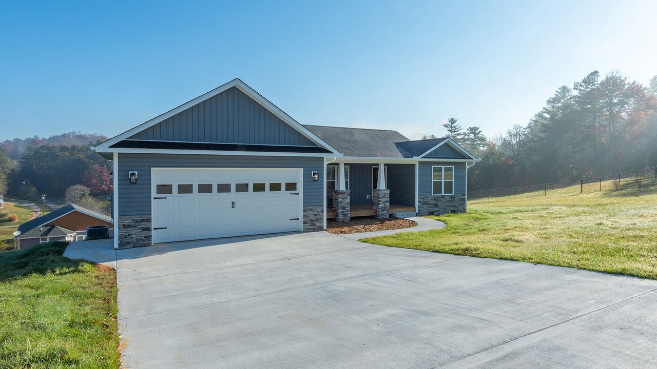 Photo of Outdoor in Weaverville