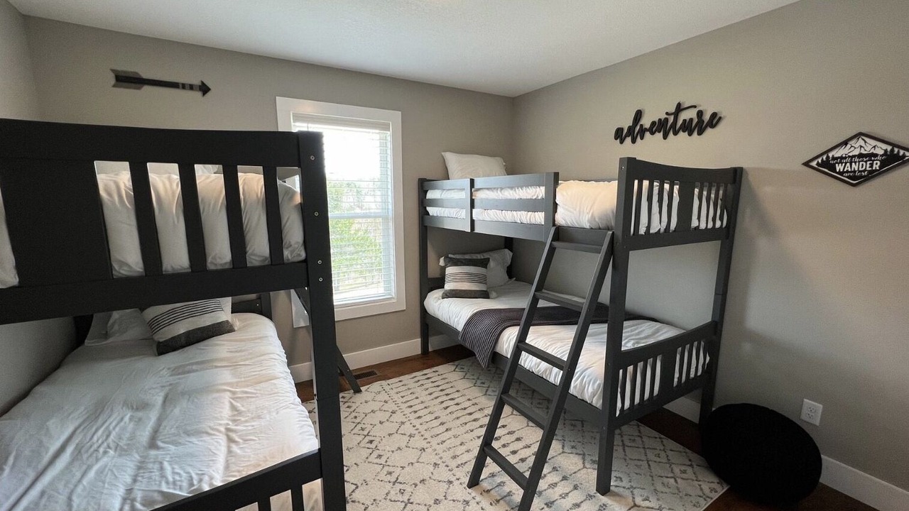 Photo of Bedroom in Weaverville