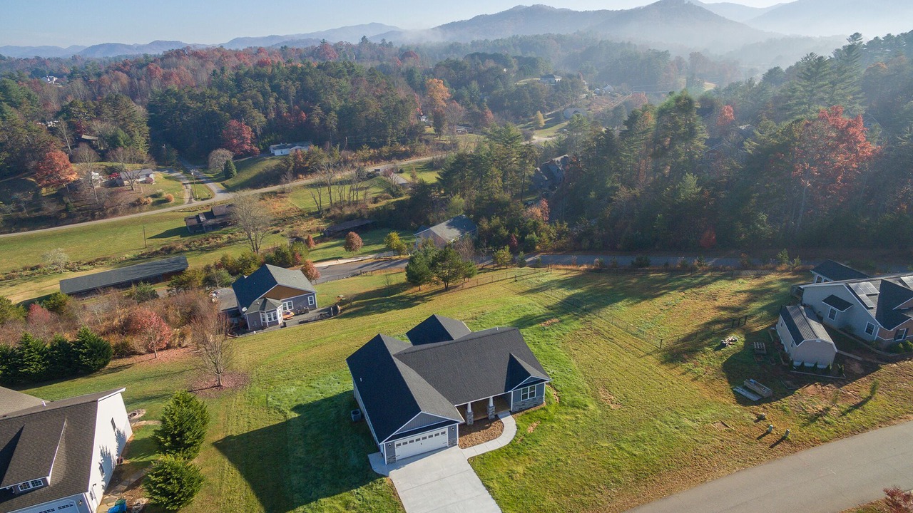 Photo of Outdoor in Weaverville