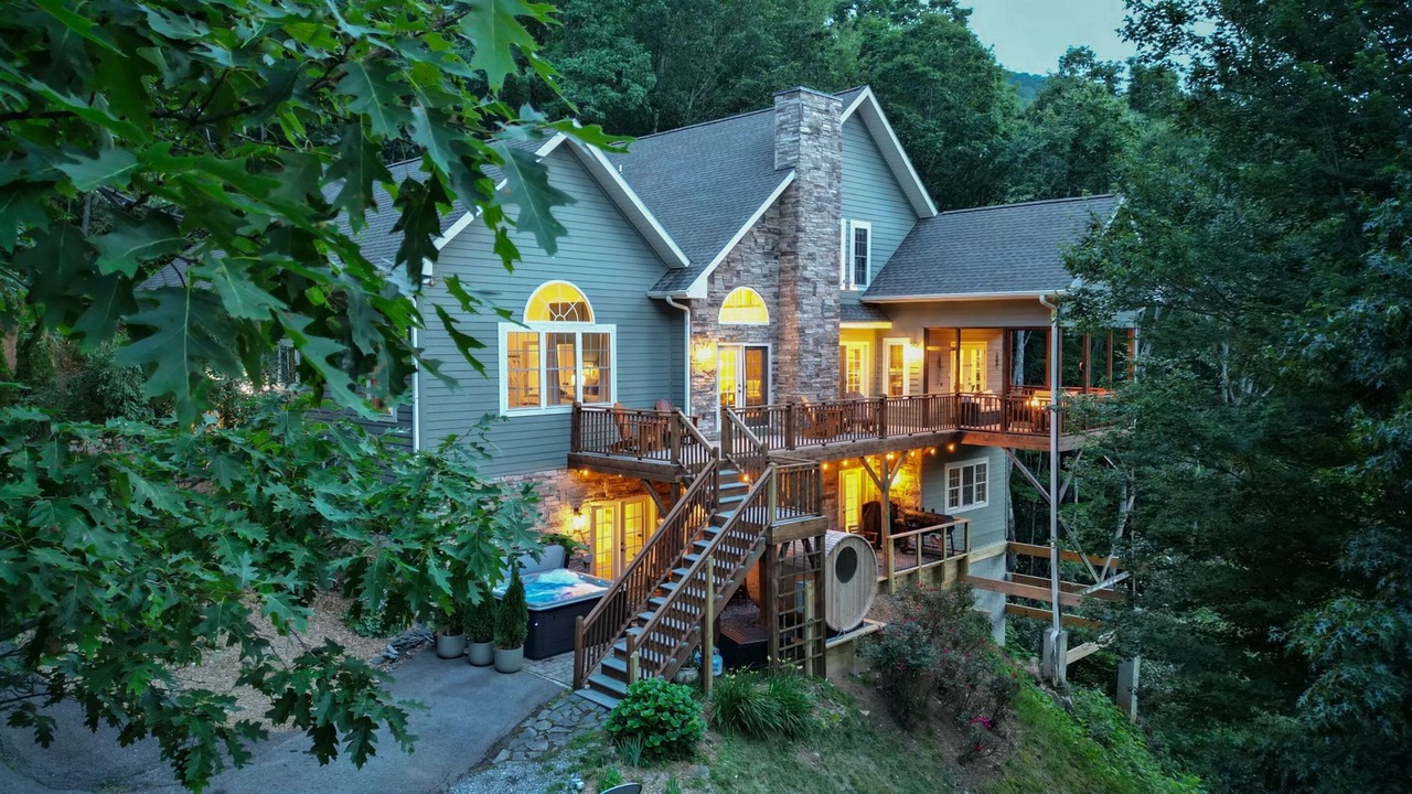 Photo of Outdoor in Candler