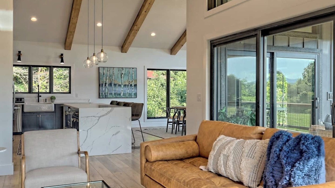 Photo of Livingroom in Hayesville