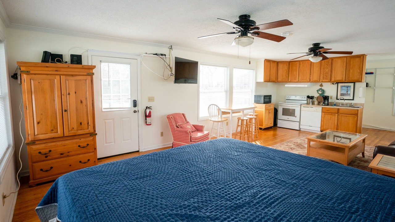 Photo of Bedroom in White Lake