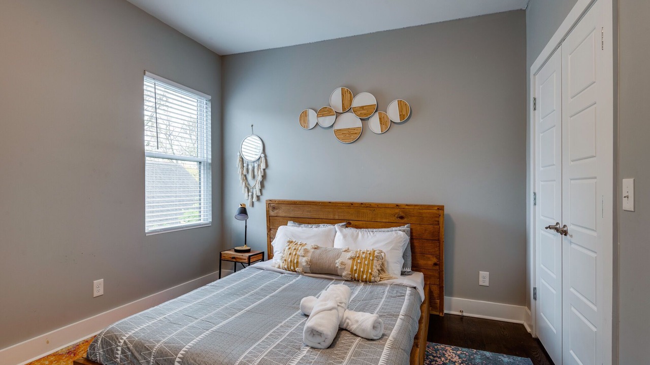 Photo of Bedroom in Cleveland Park