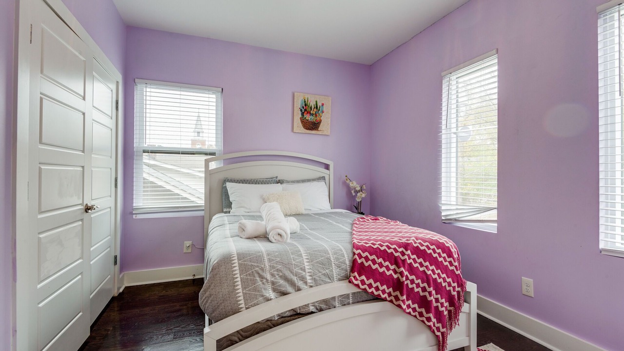 Photo of Bedroom in Cleveland Park