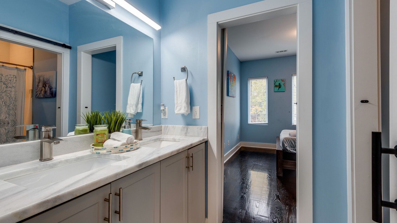 Photo of Bathroom in Cleveland Park