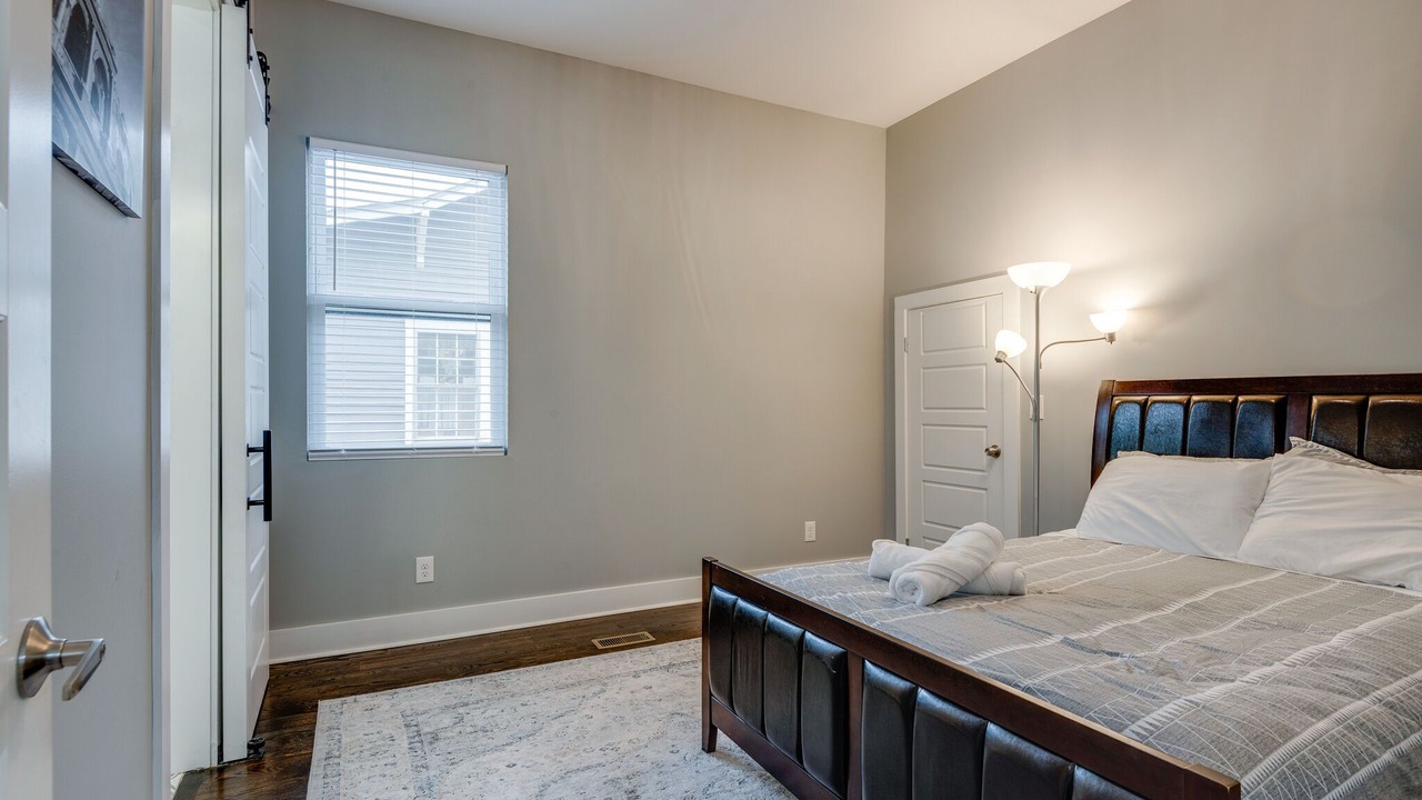 Photo of Bedroom in Cleveland Park