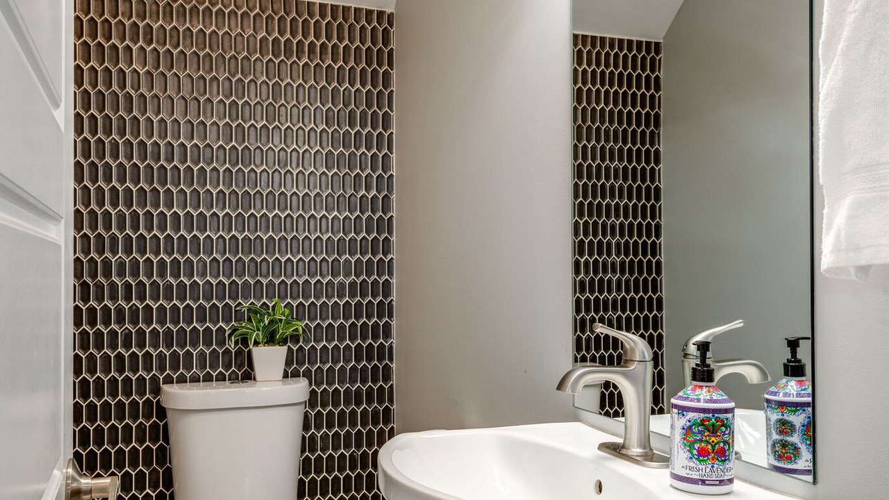 Photo of Bathroom in Cleveland Park