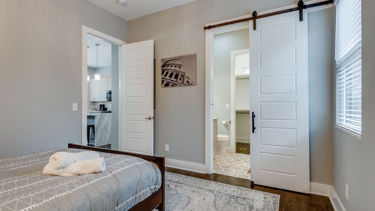Photo of Bedroom in Cleveland Park