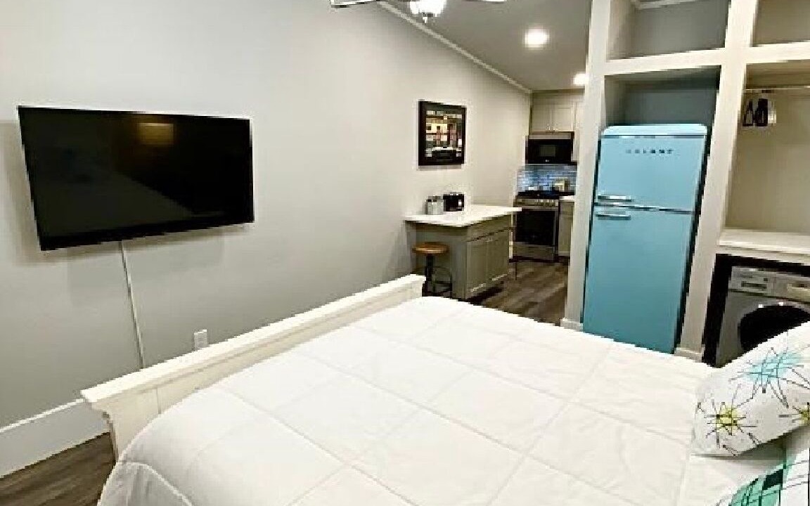 Photo of Bedroom in Flat Rock