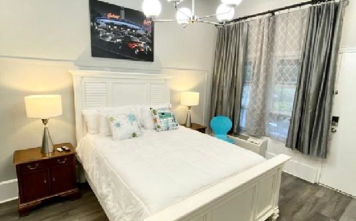 Photo of Bedroom in Flat Rock