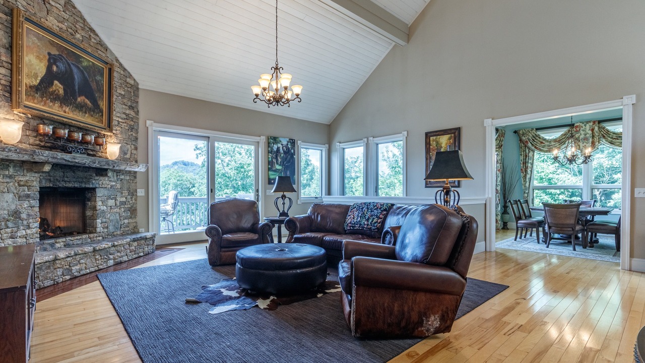 Photo of Livingroom in Glenville