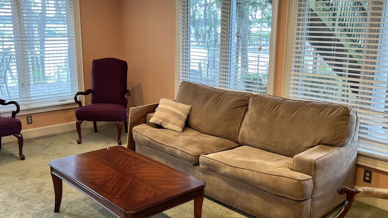 Photo of Livingroom in White Lake