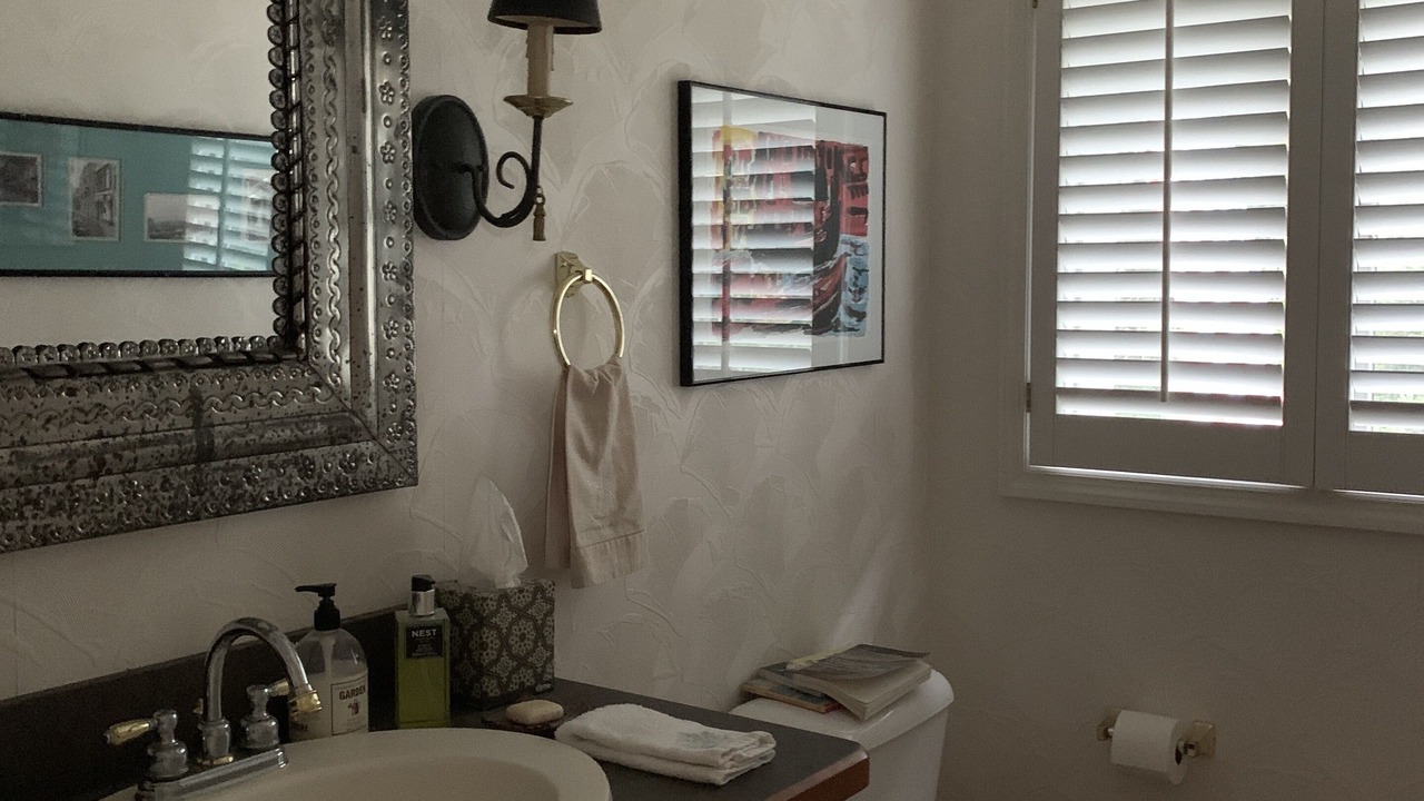 Photo of Bathroom in Pine Knoll Shores
