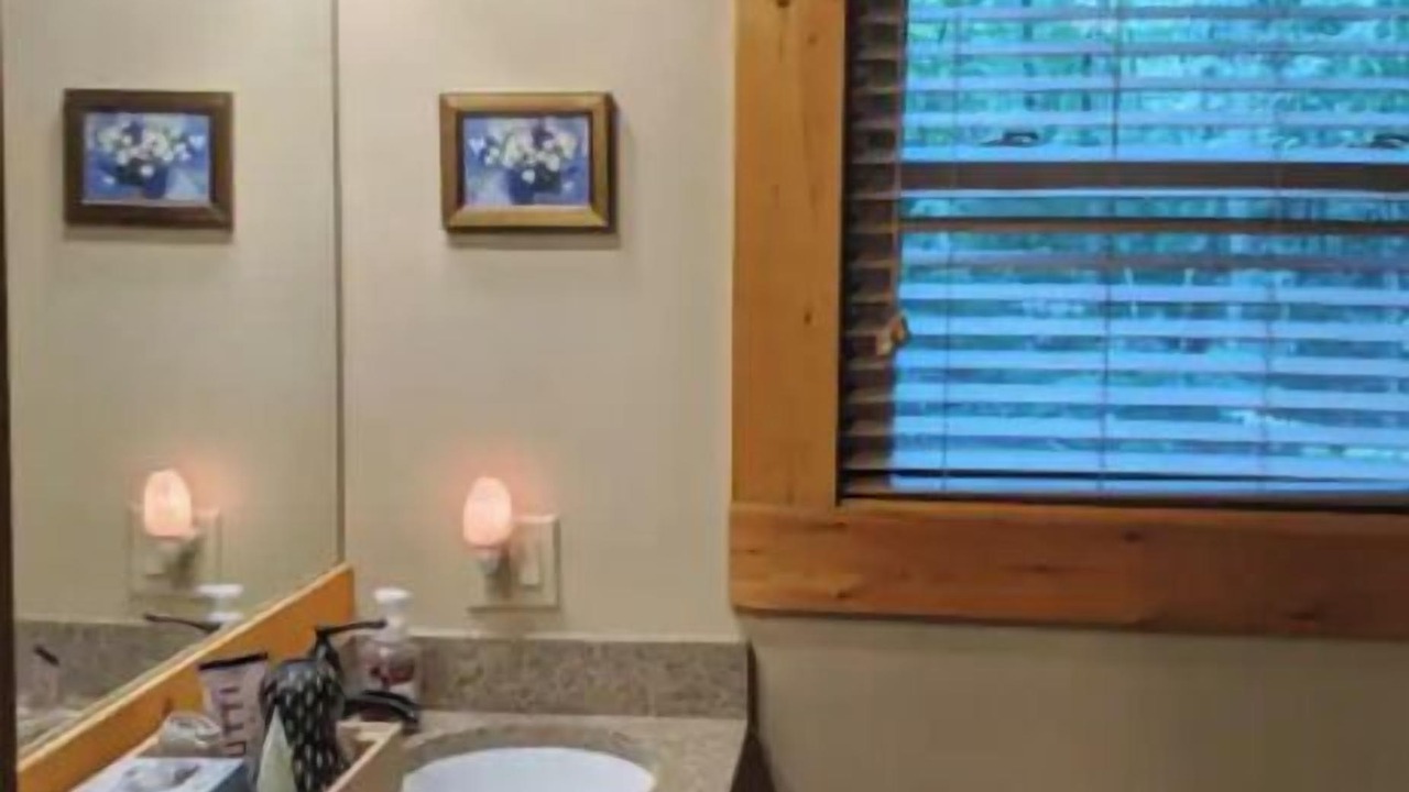 Photo of Bathroom in Boomer